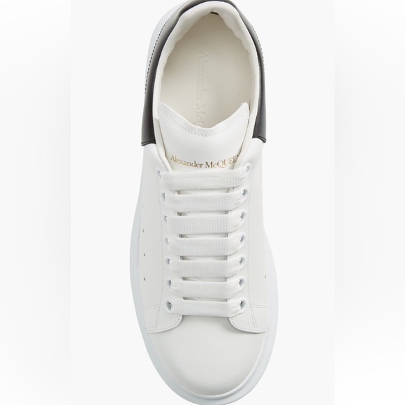 Alexander McQueen Oversized Sneaker - Picture 5 of 6